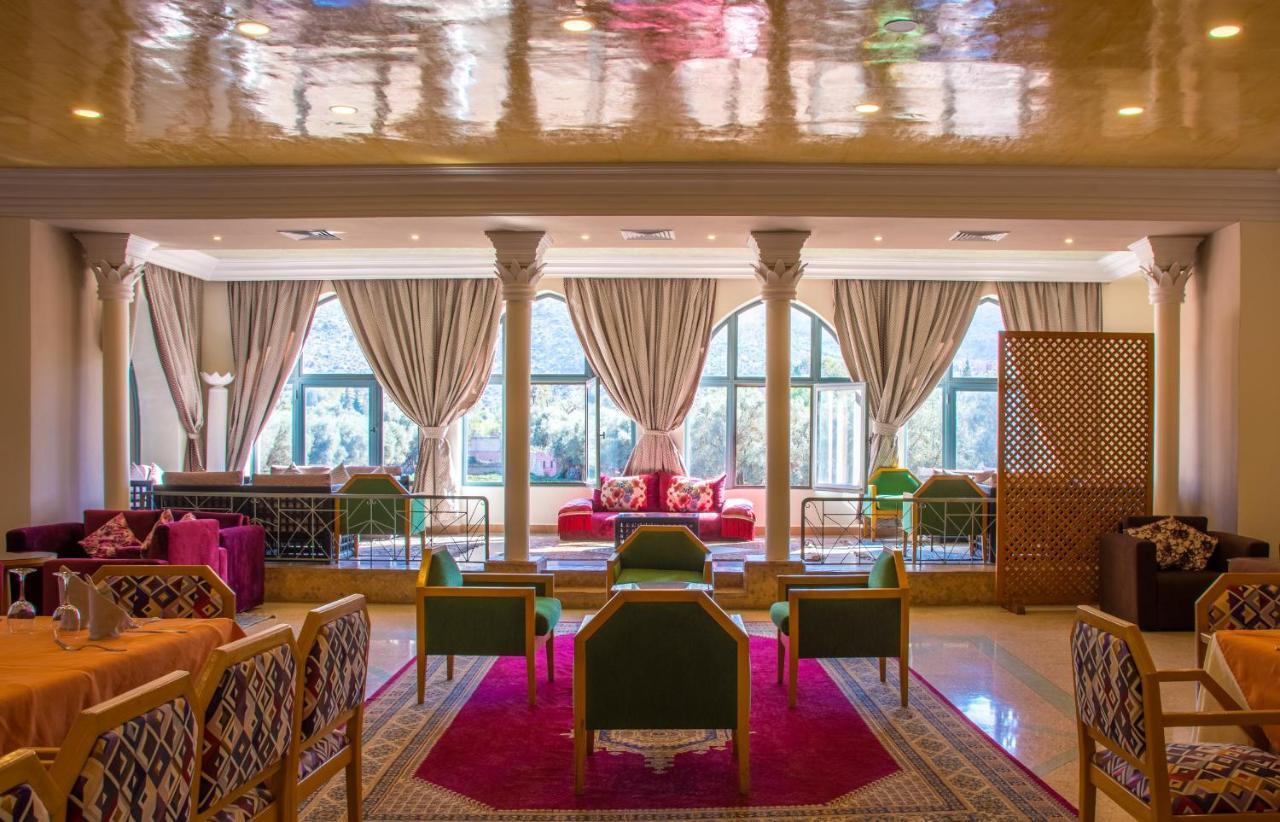 Chems Le Tazarkount Hotel อฟาวเรอร์ ภายนอก รูปภาพ