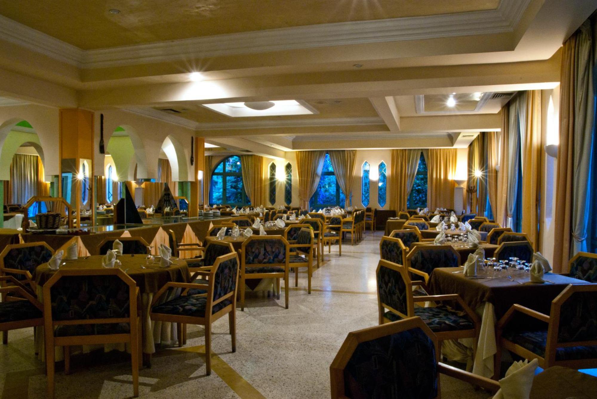 Chems Le Tazarkount Hotel อฟาวเรอร์ ภายนอก รูปภาพ